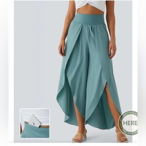 Halara Breezeful Flowy Pants - black, size S (4-6)